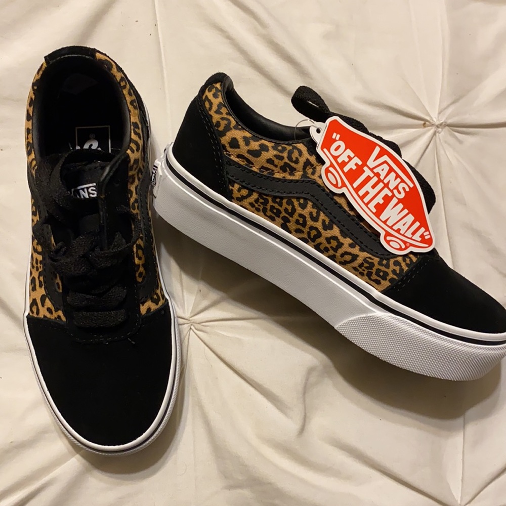 Vans Ward Platform Leopard Sneakers - Youth